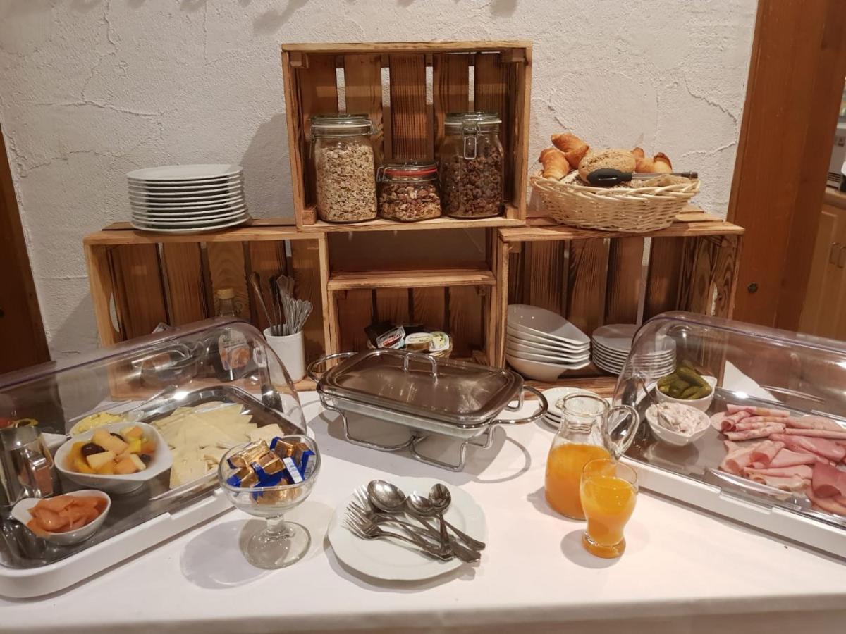 Gasthaus Doersthof アルツェナウ・イン・ウンテルフランケン エクステリア 写真
