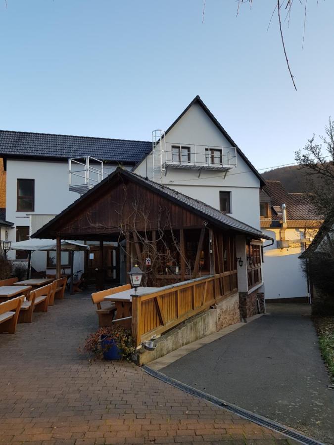 Gasthaus Doersthof アルツェナウ・イン・ウンテルフランケン エクステリア 写真